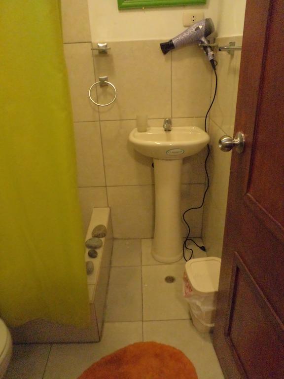 La Casa De Karla Hostel Λίμα Δωμάτιο φωτογραφία