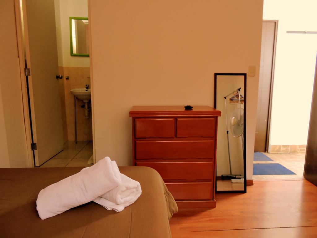La Casa De Karla Hostel Λίμα Εξωτερικό φωτογραφία
